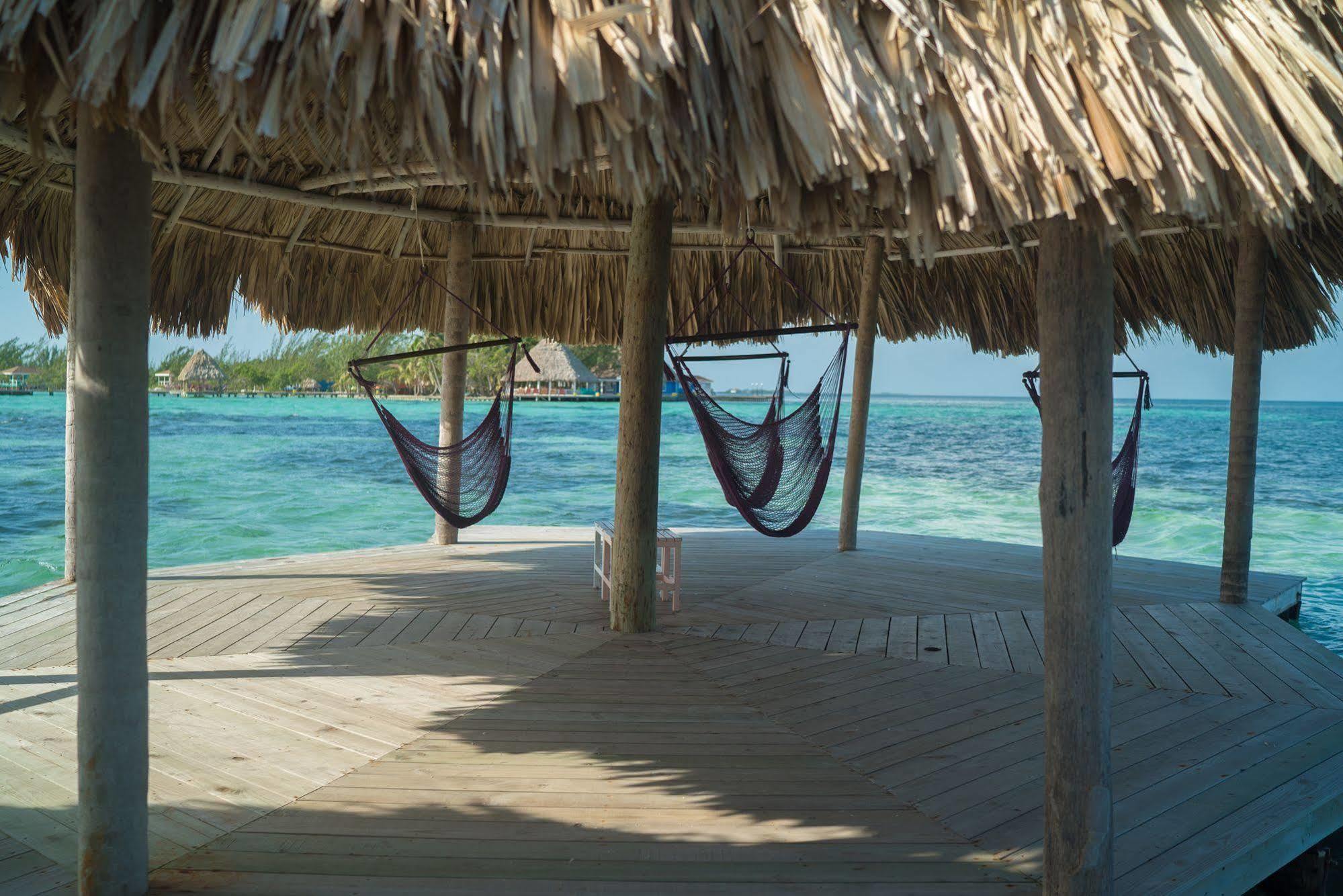 Thatch Caye Resort A Muy'Ono Resort Hopkins Eksteriør billede