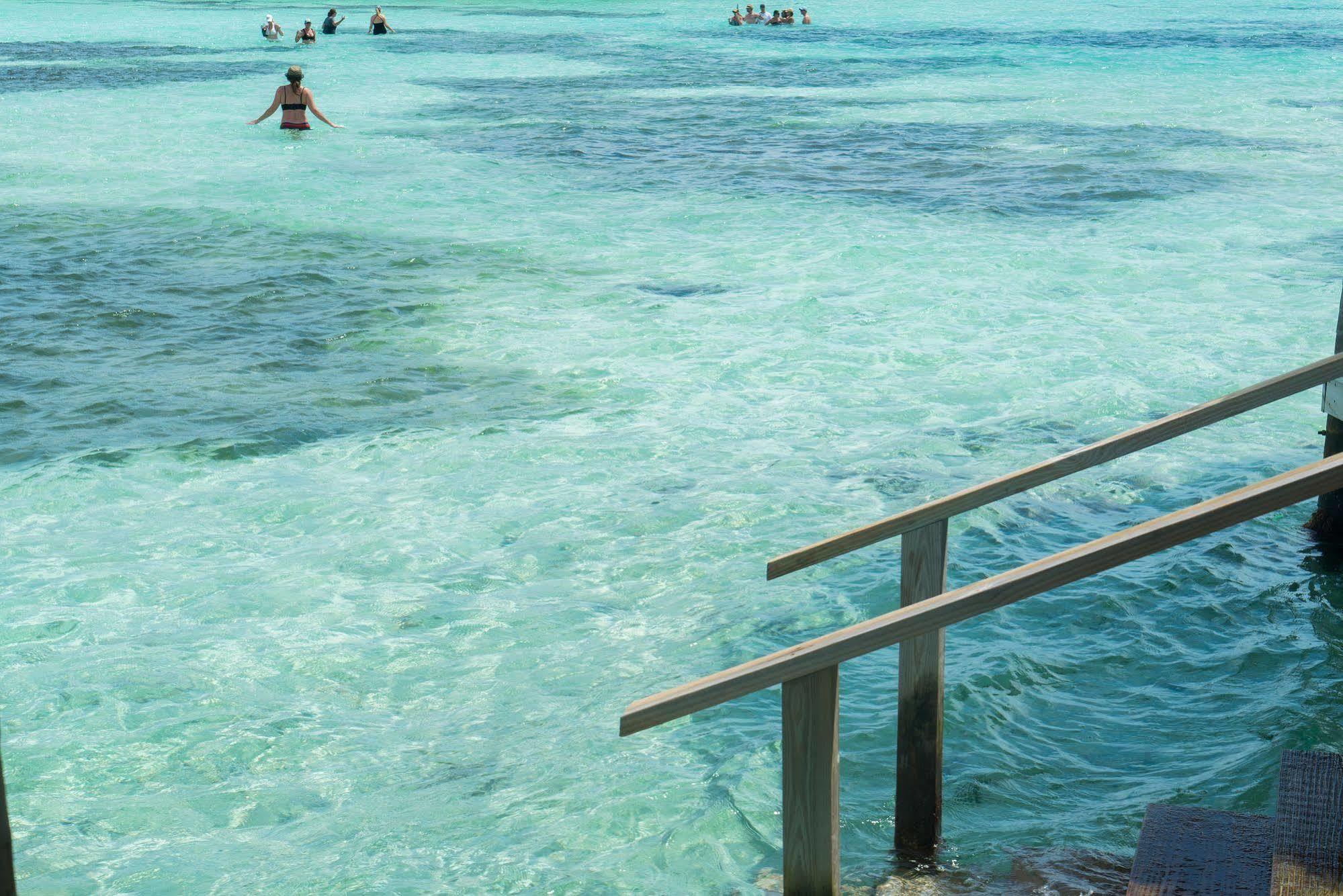 Thatch Caye Resort A Muy'Ono Resort Hopkins Eksteriør billede