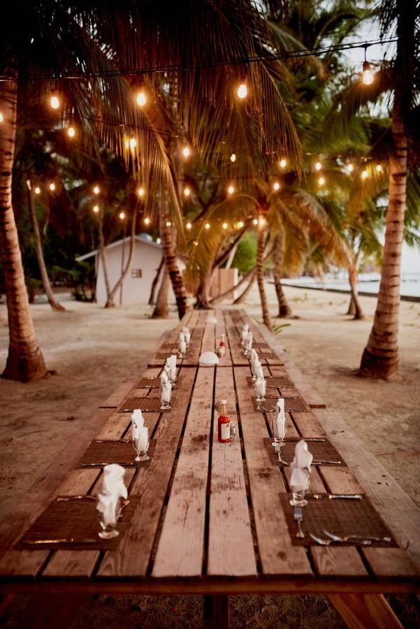 Thatch Caye Resort A Muy'Ono Resort Hopkins Eksteriør billede